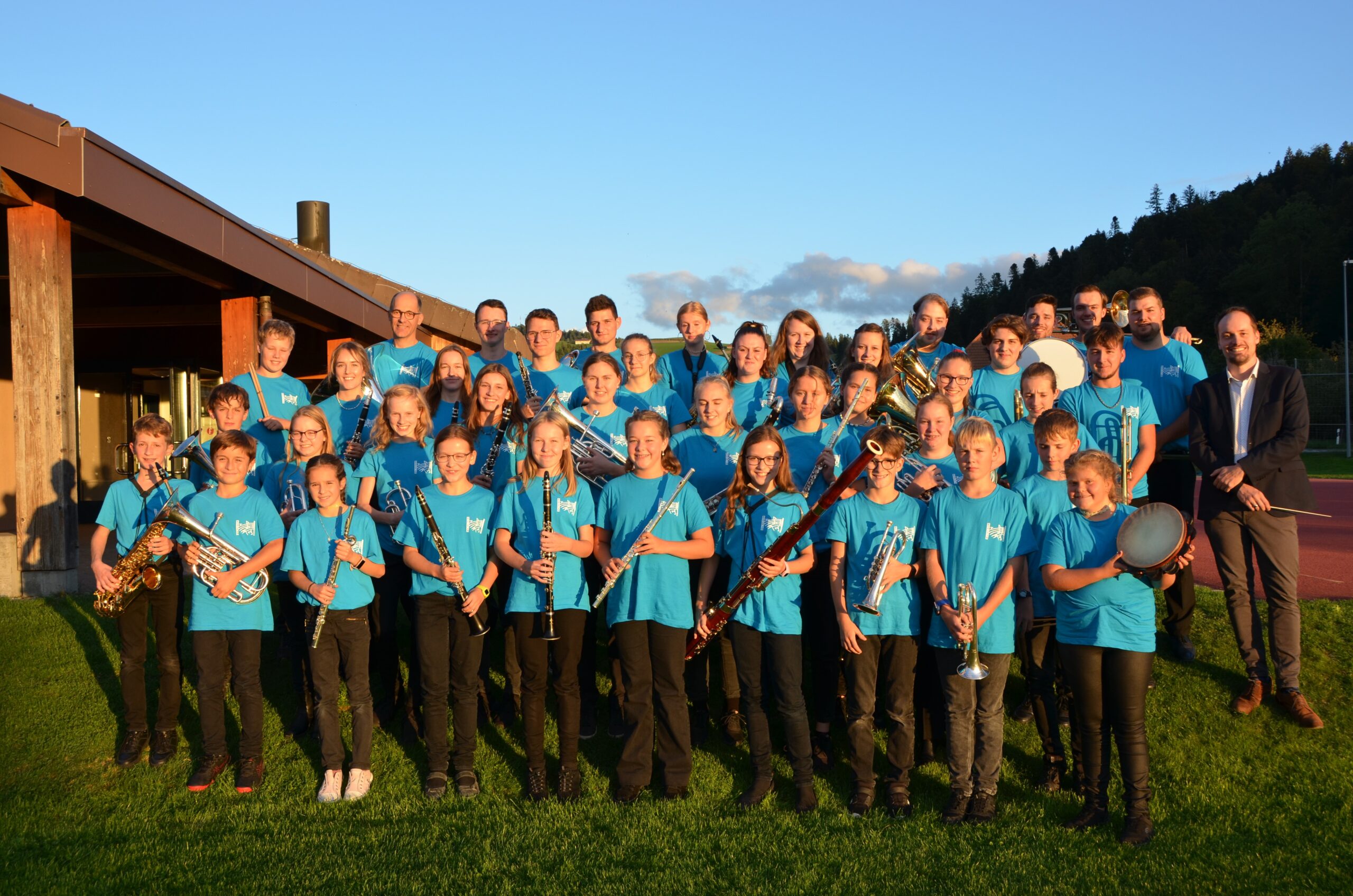 Ein Gruppenbild der Regio Jugendmusik Emmental