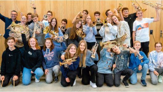 Ein Gruppenbild der Jugend Brassband Sursee