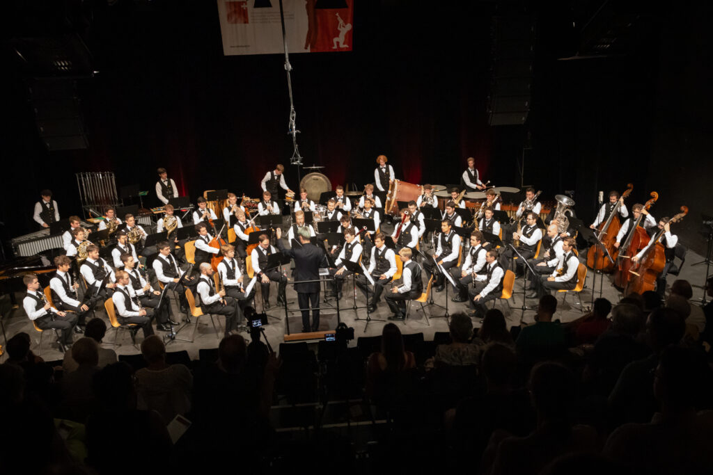 Symphonisches Blasorchester Schweizer Armeespiel